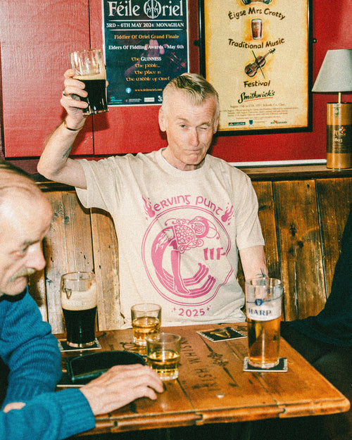 SERVING PUNT T-SHIRT